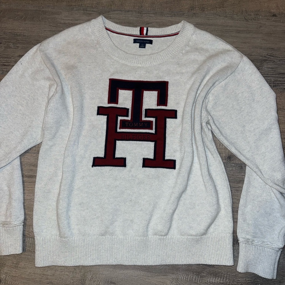 Tommy Hilfiger White Sweatshirt with Red Logo